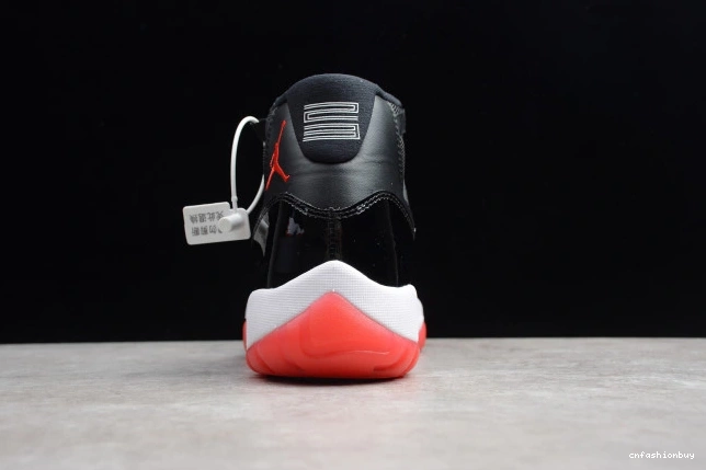 Jordan (2012) Retro Air 11 Bred 378037-010 0710